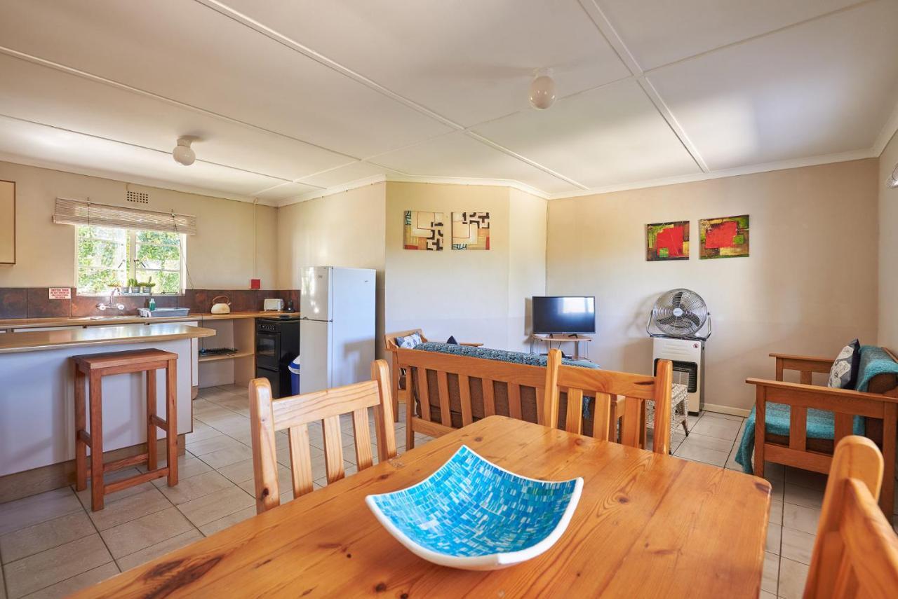 Citrus Creek Chalets Citrusdal Exteriör bild