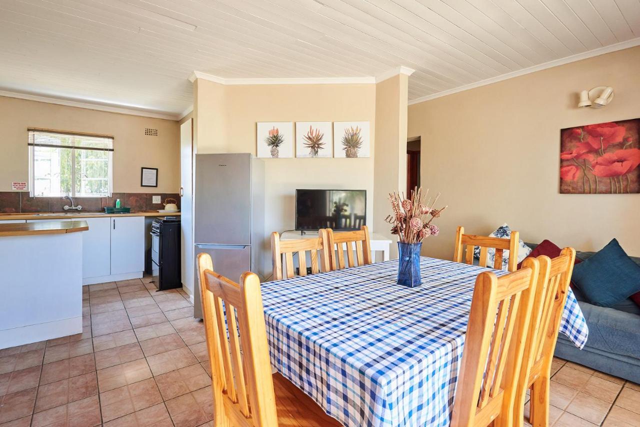 Citrus Creek Chalets Citrusdal Exteriör bild