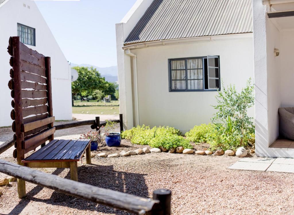 Citrus Creek Chalets Citrusdal Exteriör bild